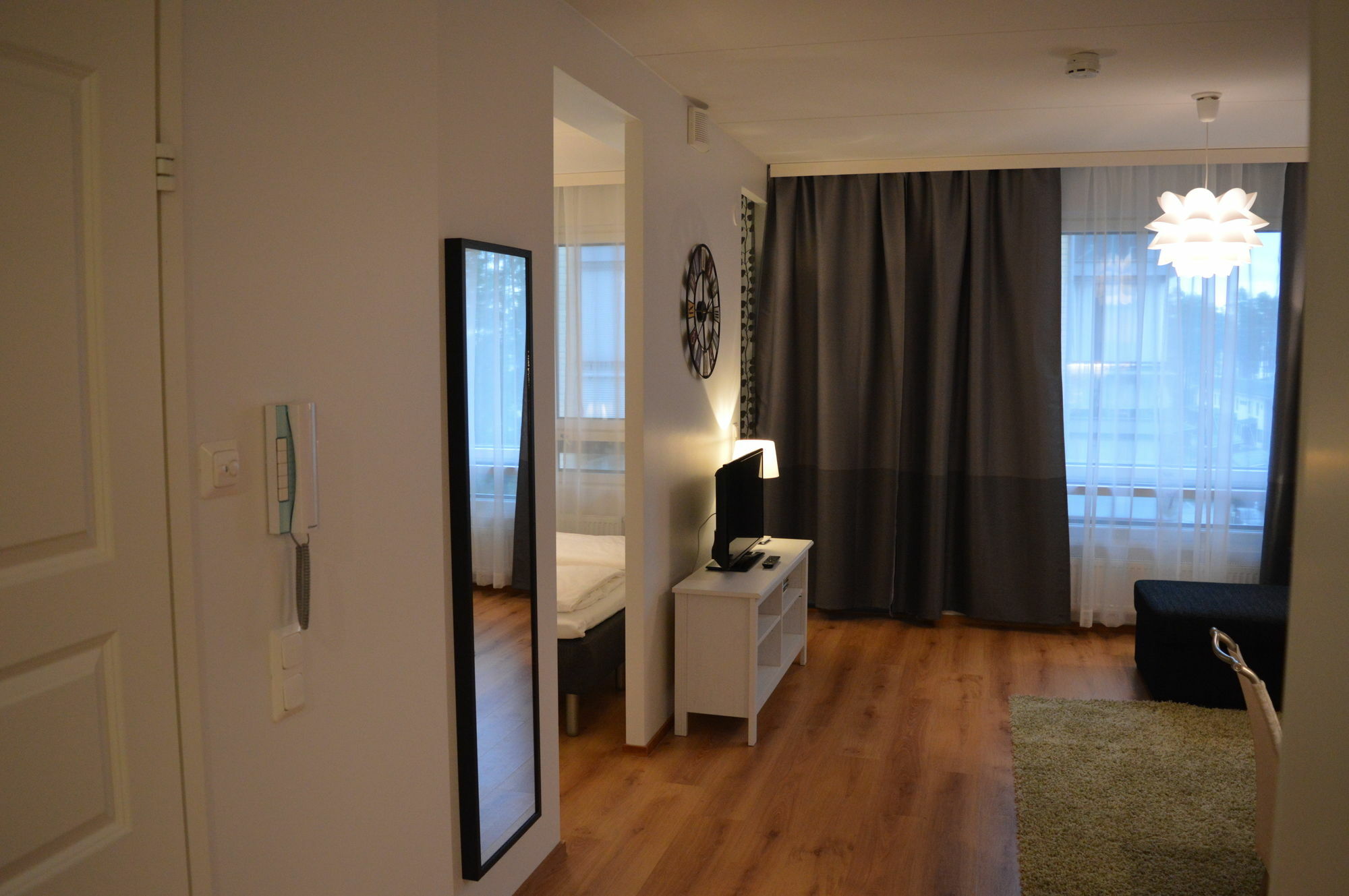 Helsinki Airport Suites 반타 외부 사진