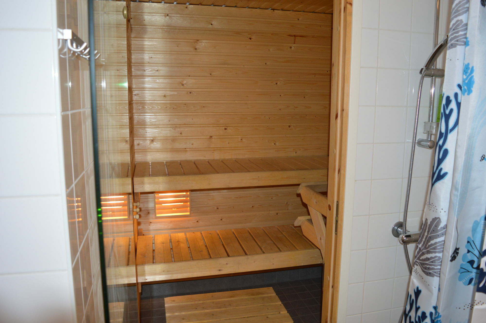 Helsinki Airport Suites 반타 외부 사진