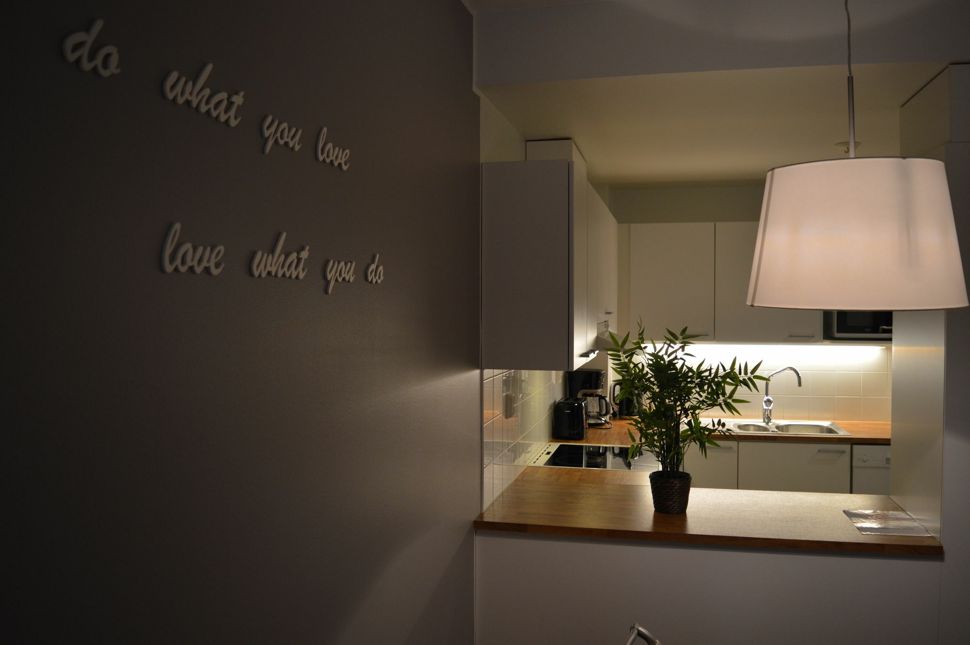 Helsinki Airport Suites 반타 외부 사진