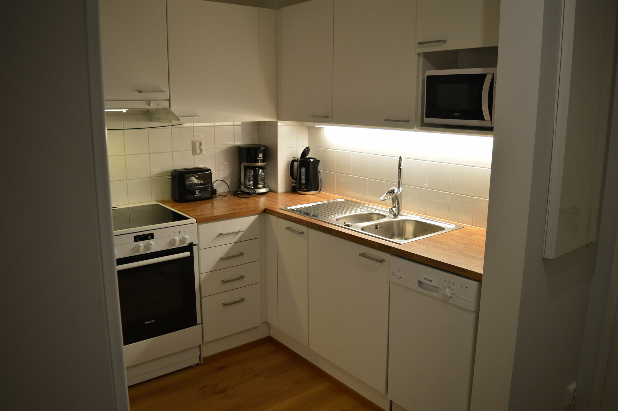 Helsinki Airport Suites 반타 외부 사진